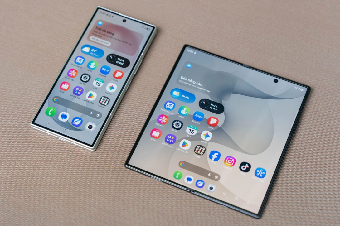 Samsung Galaxy Z Fold8 Ultra ra mắt: Màn hình gần như không nếp gấp, pin 5.000mAh và AI thông minh hơn