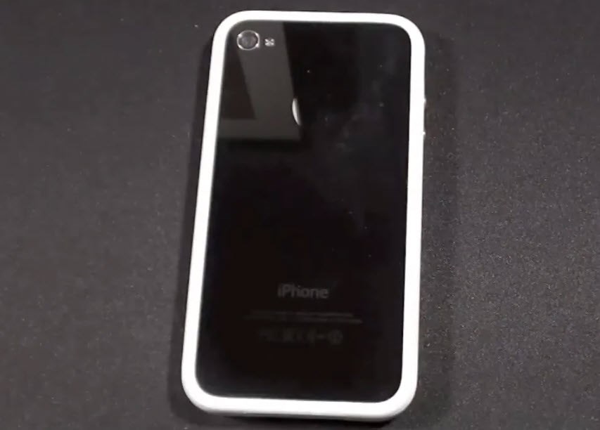 Apple có nên hồi sinh ốp lưng iPhone 4 trên iPhone 17 Air siêu mỏng vì độ bền