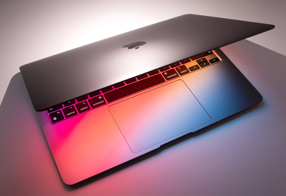 macbook-pro-m6-cam-ung