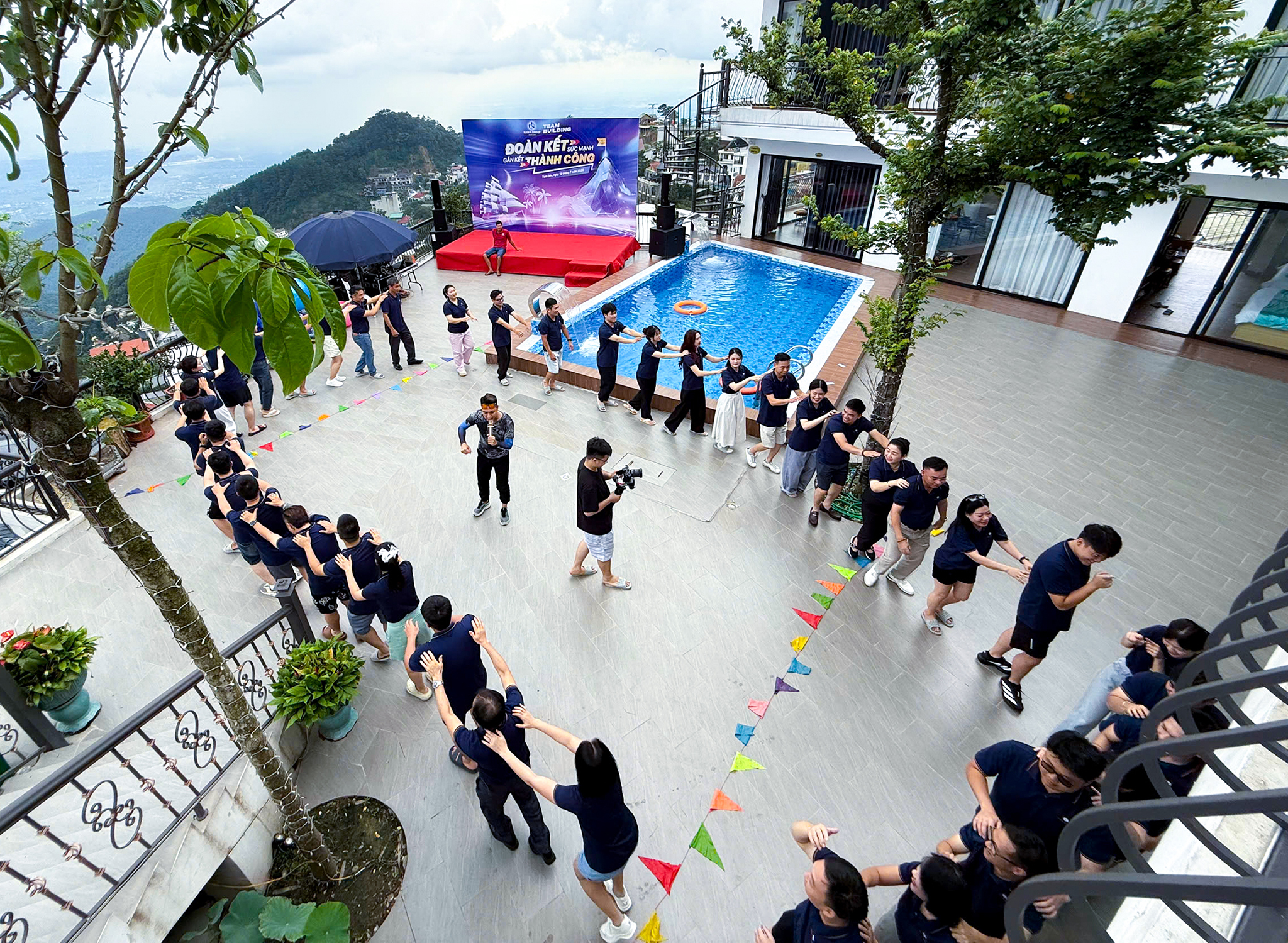 Team-Building-Nam-A-Group-12
