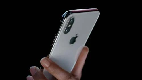 So sánh iPhone X với iPhone 7: sau 1 năm Apple đã làm được gì?