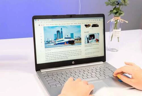 Giá máy tính xách tay HP nhộn nhịp cuối năm