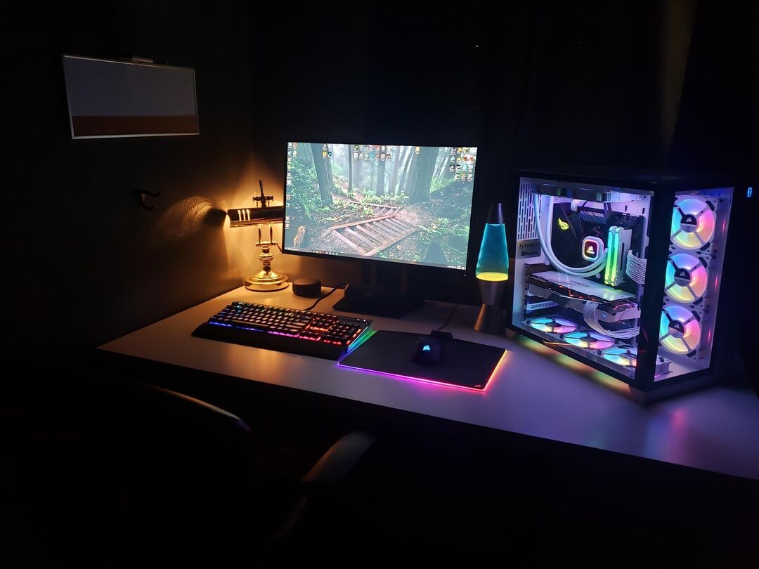 Cách kiểm tra mainboard tương thích với CPU, RAM, GPU cho người build PC