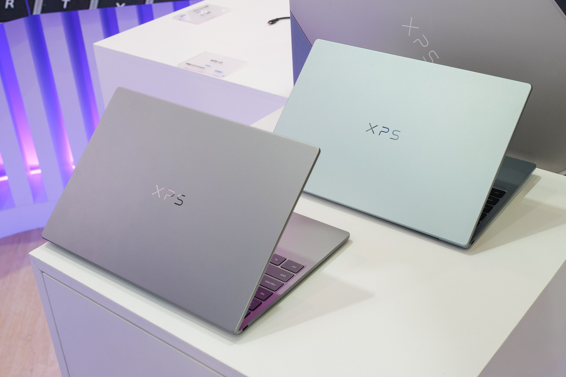 Dell XPS 13 mới ra mắt: Mỏng chỉ 12,7mm, nặng 1kg, thách thức vị thế MacBook ở phân khúc cao cấp